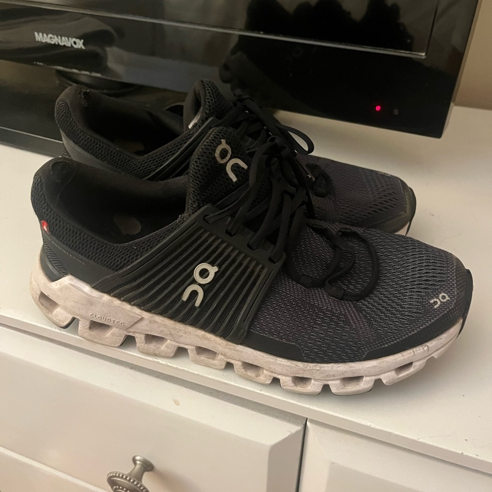 Onclouds womens 7.5